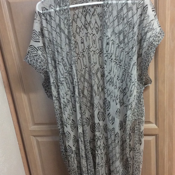 Lucky Brand Sheer Chiffon Duster Kimono - Picture 3 of 4